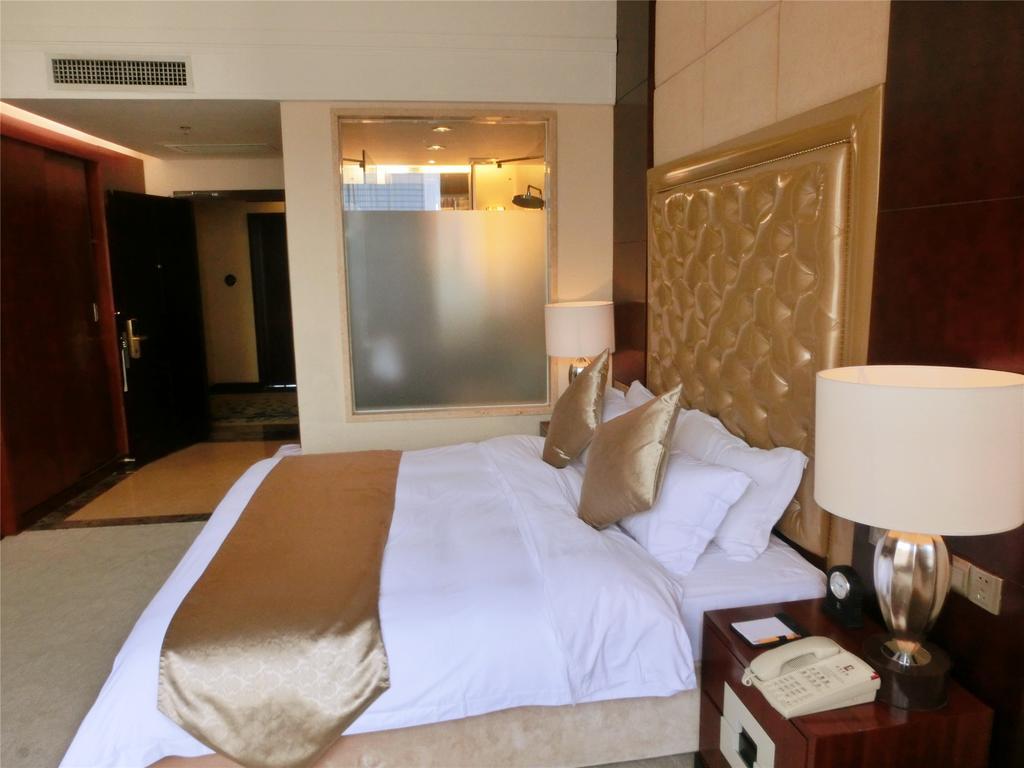 Yue Xiu Hotel Kuangcsou Szoba fotó